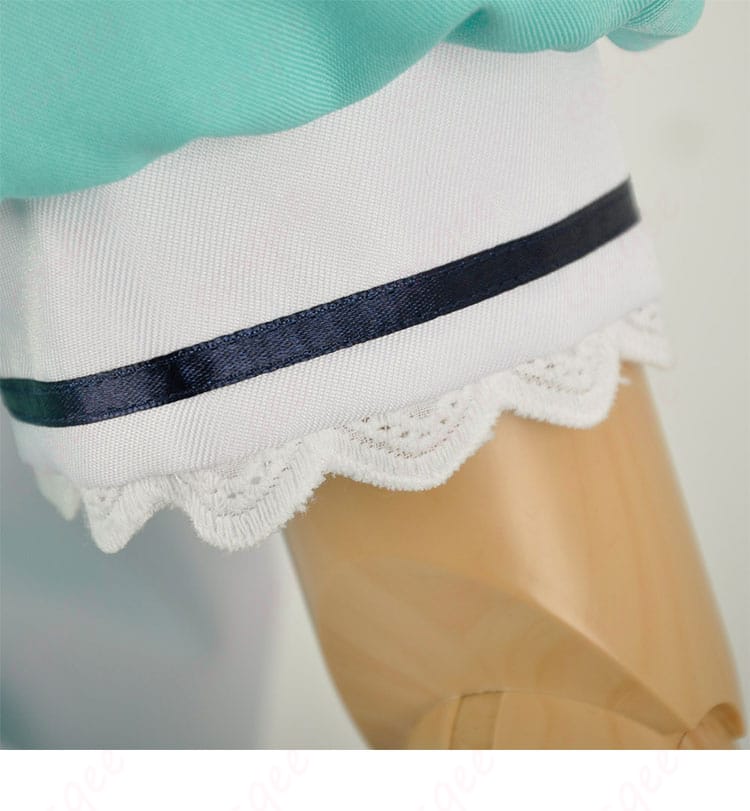 神崎ひでり メイド服 コスプレ衣装の衣袖装飾の詳細。精緻なデザインが光る細部です。