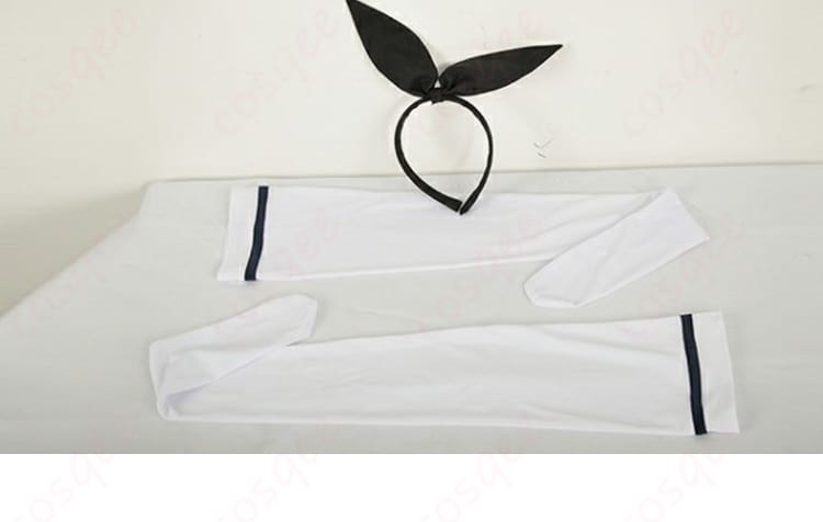 神崎ひでり メイド服 コスプレ衣装のカチューシャとレッグウォーマーの詳細。セット内容として、ファッション性を加えます。