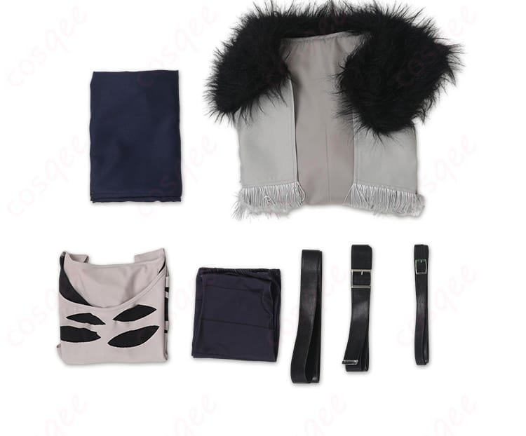 ヴィアベルコスプレ衣装のセット内容を展示。コート、ズボン、チョーカーなどが揃ったセット。