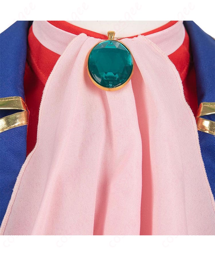 ピーチ姫 剣士 コスプレ衣装の襟元ディテールアップ。スカーフや装飾が映える精巧な仕上がり。