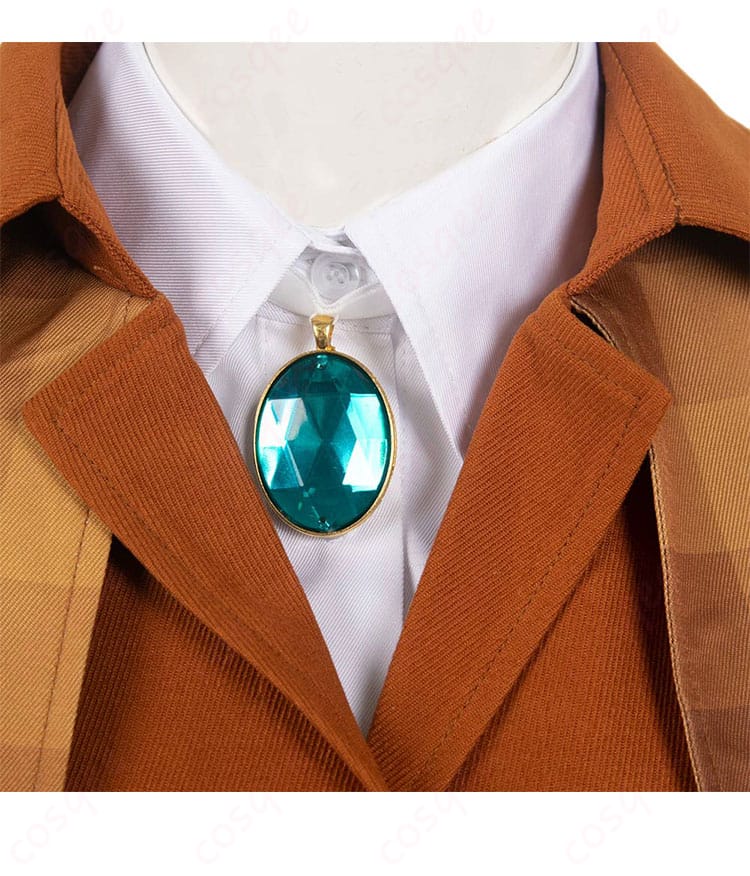 ピーチ姫の探偵コスプレ衣装の衣領装飾細部。刺繍とデザインが美しい。