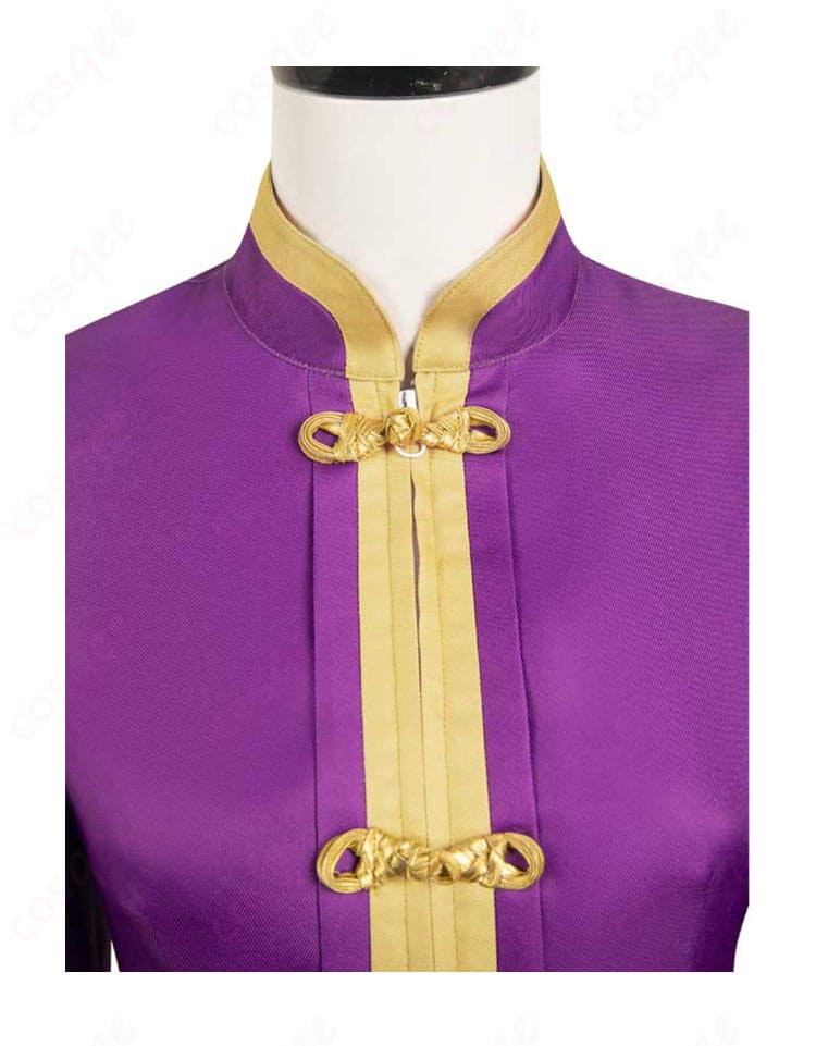 ピーチ姫の衣装、胸元の美しい衣襟装飾。ディテールにこだわり、キャラクターの魅力を引き出します。