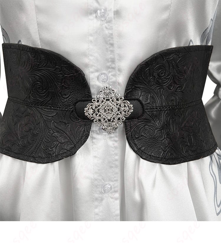 コスプレ衣装の腰封装飾のディテール。しっかりとしたデザインで、風間準のキャラクターにぴったり。