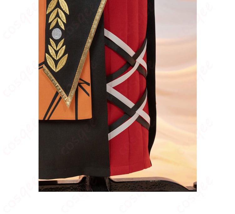 ズボン部分と下裾の装飾。キャラクターのリアルな再現を感じてください。