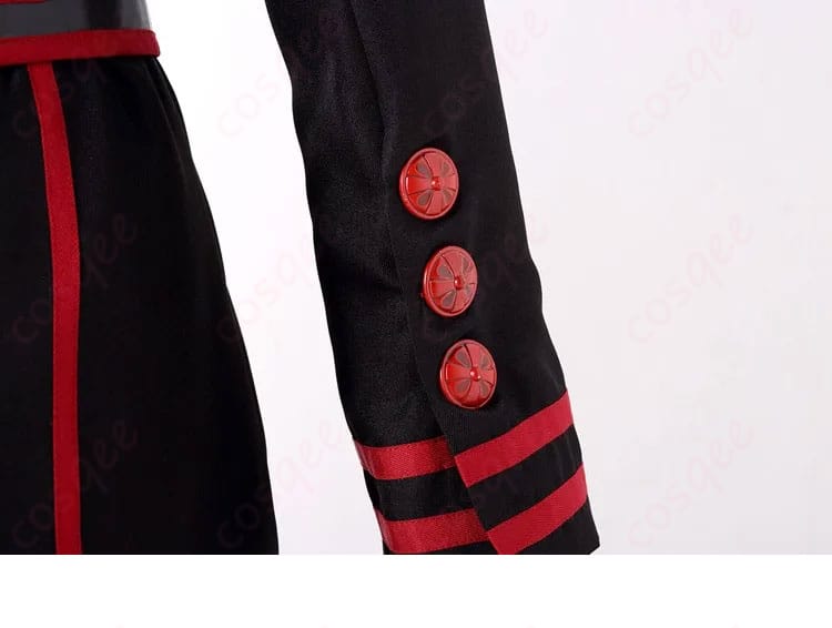 右袖の装飾ディテール。高再現度のディテールが見えるリナリー・リーの衣装の特徴。