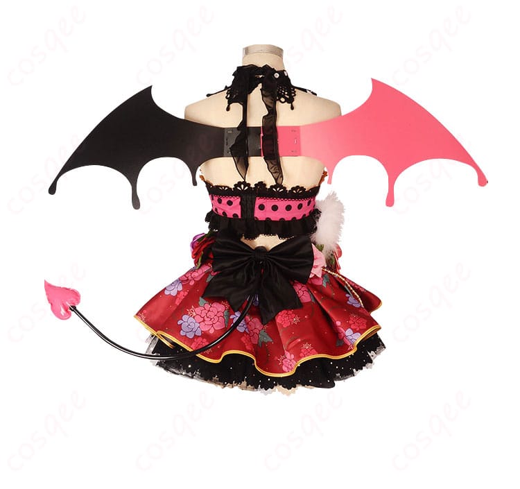 小悪魔編覚醒後衣装の背面ビュー。全体のシルエットとバックスタイルがわかります。