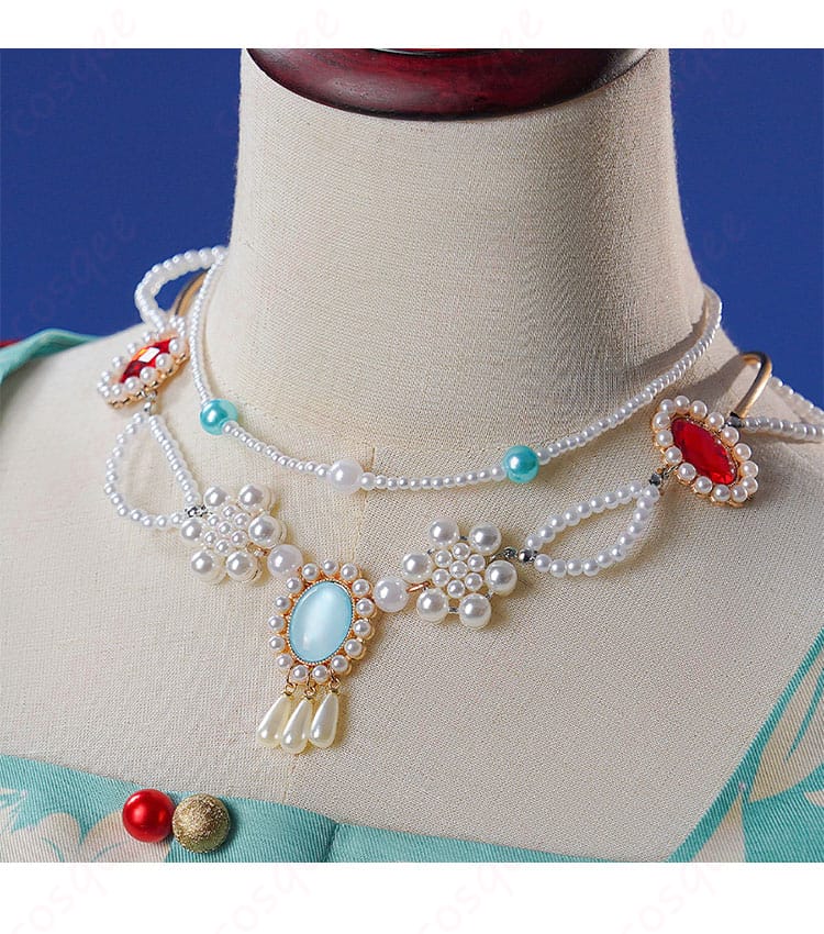 曲娘のネックレスの詳細。美しいデザインと高品質な素材を使用したアクセサリー。