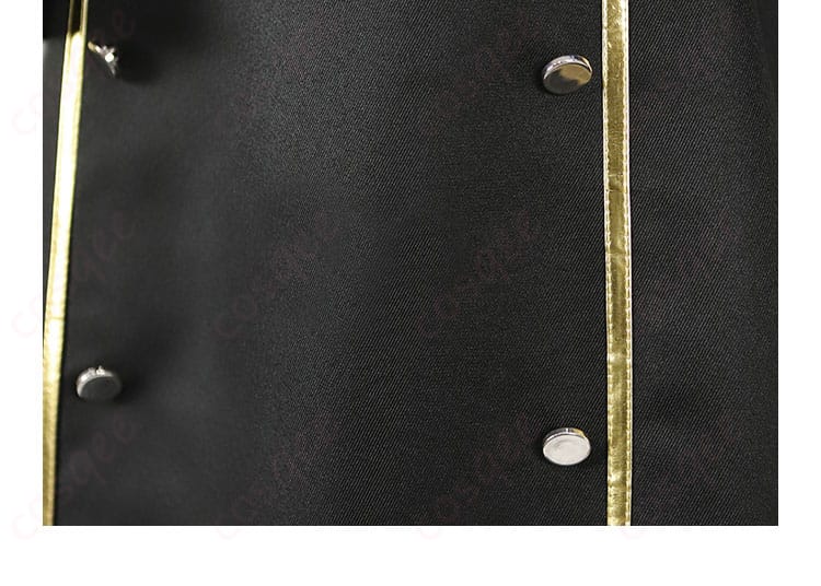 衣装の襟部分のボタン細部。繊細なデザインが魅力的で、キャラクターの特徴を再現しています。