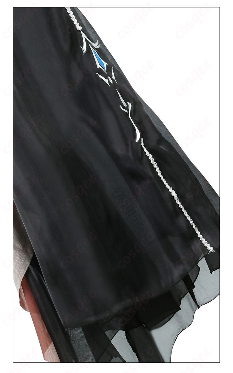 エウルア・ローレンス コスプレ衣装の衣裾のストライプ模様。美しいアクセント。