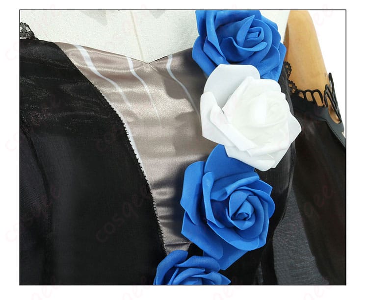 エウルア・ローレンス コスプレ衣装の胸元と襟の装飾ディテール。完璧な再現度。