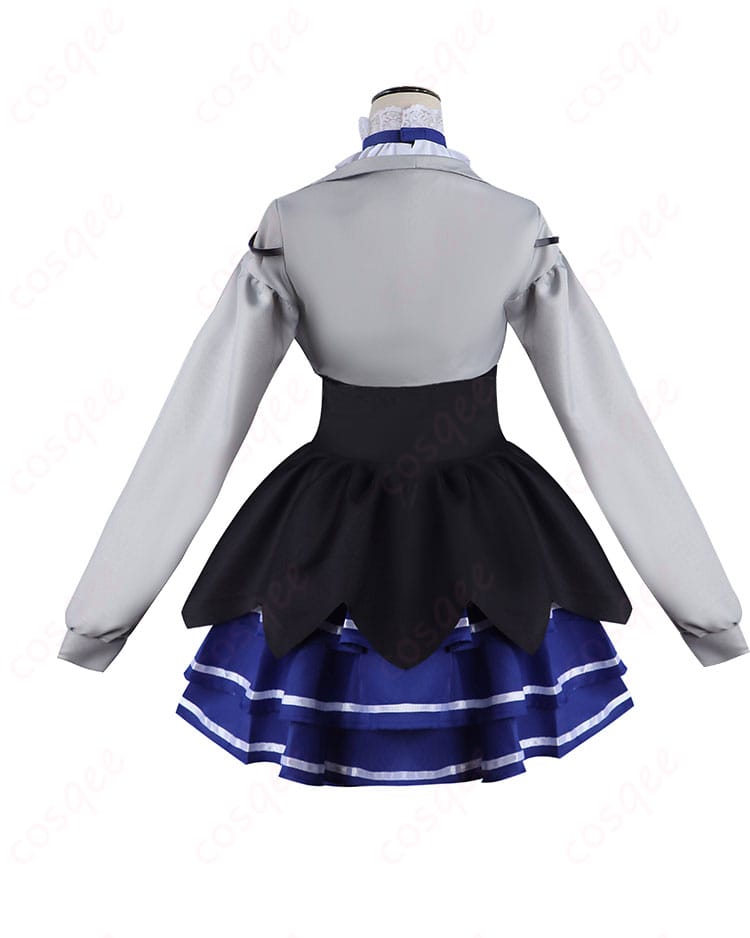 ドキバード コスプレ衣装の背面。美しいデザインとフィット感、後ろ姿も完璧に再現。