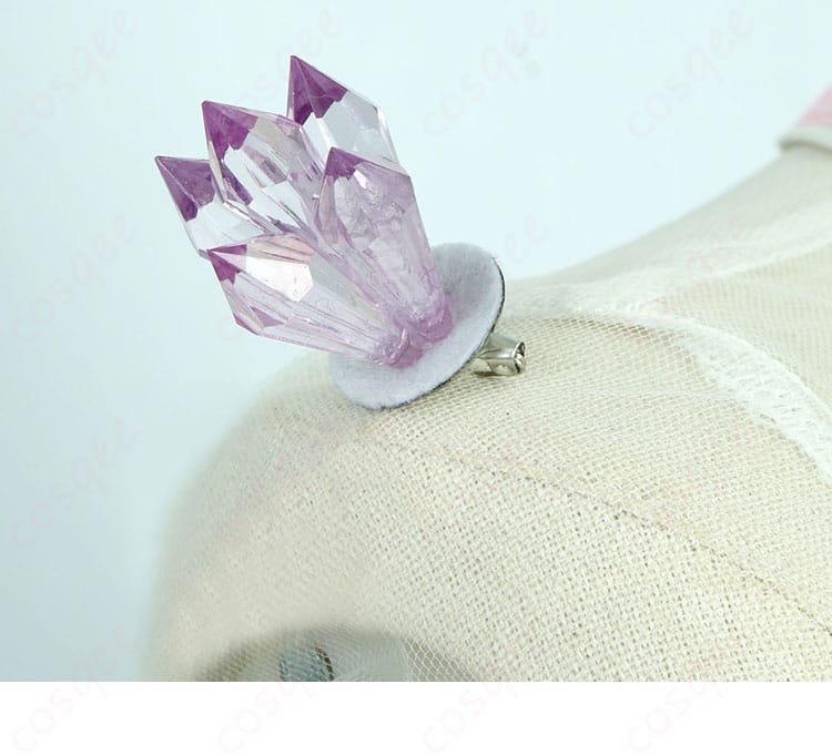 hololive 古石ビジュー コスプレ衣装 右肩の装飾パーツ詳細。原作イメージを忠実に再現!