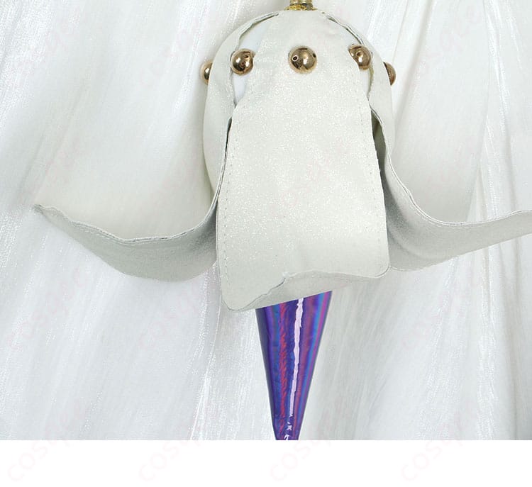 hololive 古石ビジュー コスプレ衣装 腰回りのアクセサリー細部。バランスよく配置された装飾が印象的。