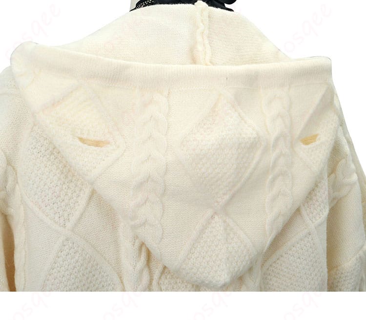 アイリス(IRyS)コスプレ衣装の外套帽子の詳細。細かいディテールが魅力的。