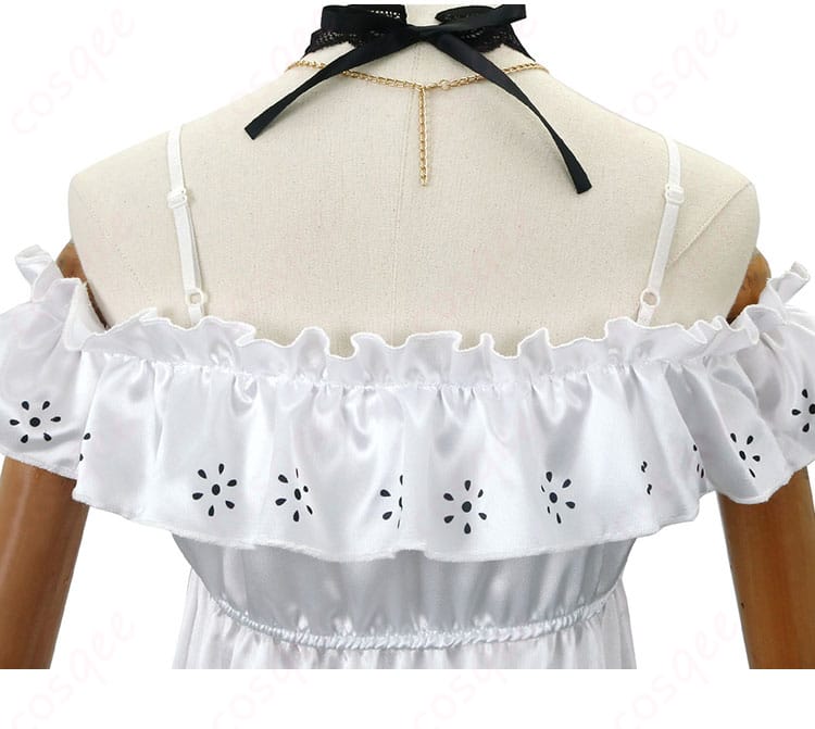 アイリス(IRyS)私服衣装の白いスカート背面の詳細。完璧な仕上がりと美しいシルエット。