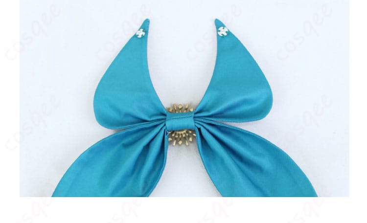 衣装のリボン部分をアップで撮影。ディテールまで美しく仕上げられています。