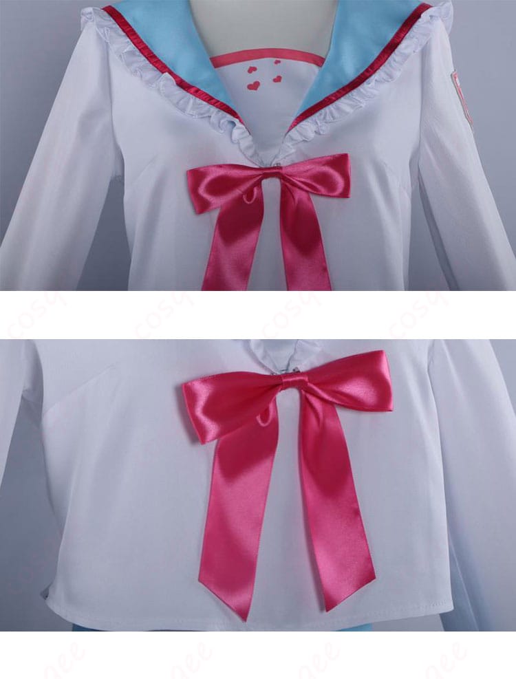 神まほろ コスプレ衣装の胸前装飾の細部。精密な刺繍とデザインでキャラクターの個性を表現しています。