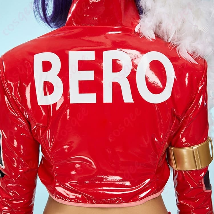 ONE PIECE ベロ・ベティの軍服風コスプレ一式 撮影映えしてイベントでも活躍 - 4枚目の画像