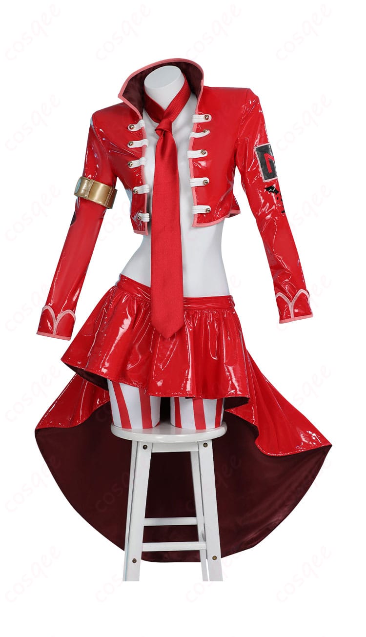 『ONE PIECE』ベロ・ベティ東軍軍隊長のコスプレ衣装正面。詳細なデザインと高精度再現。