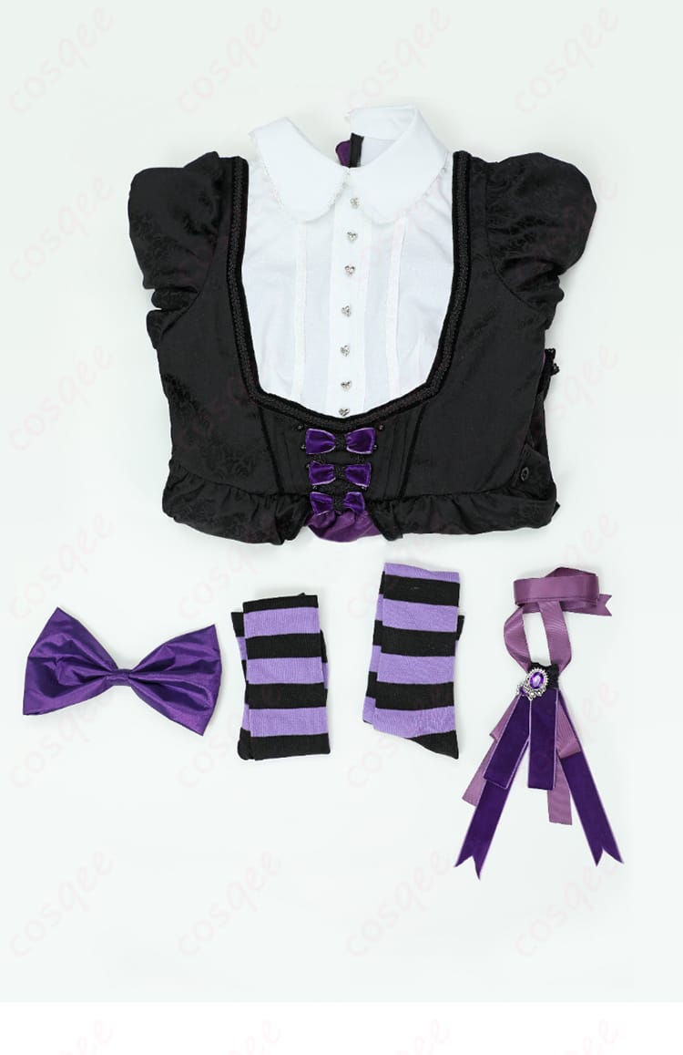 ストッキング コスプレ衣装のセット内容。ワンピース、リボン、髪飾りなどが含まれています。