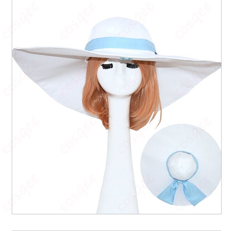 リーリエのコスプレ衣装に含まれる帽子のディテール画像。水晶装飾と繊細なデザイン。