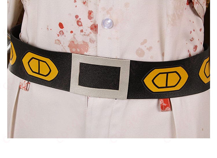 シンクレアの腰部のベルト装飾。細かい金具とディテールがコスプレ衣装を引き立てます。