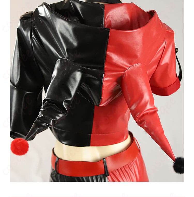 ハーレイ・クイン コスプレ衣装の背面装飾細部。背中の刺繍や装飾が美しく、キャラクターの魅力を引き立てます。