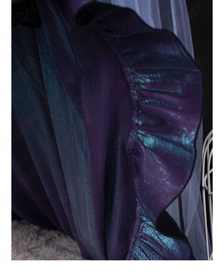 ハーメル コスプレ衣装のスカートの衣襟部分の細部。美しく仕上げられたデザインです。