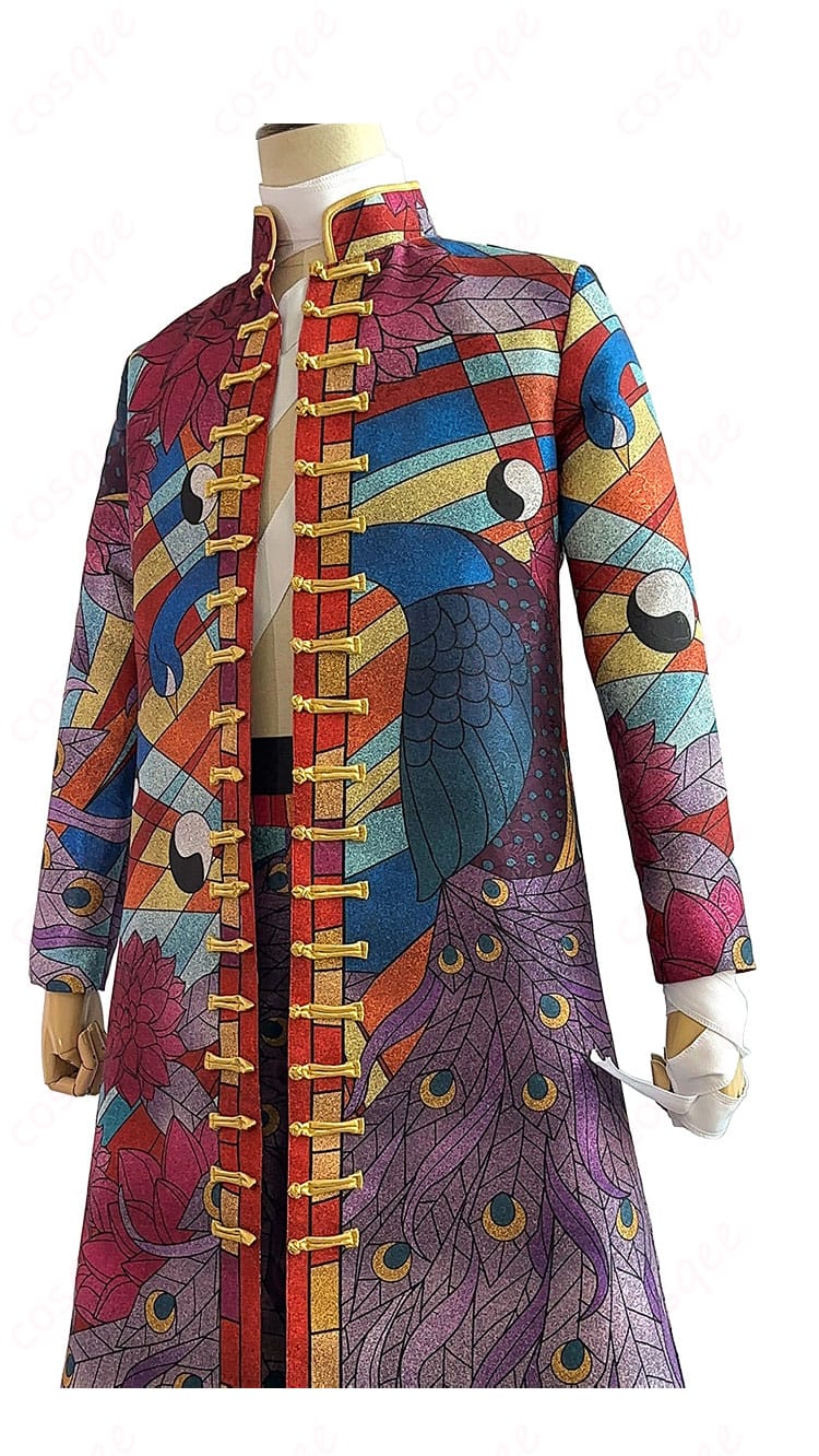 黒川イザナのコスプレ衣装正面、忠実に再現されたデザイン、ディテールが際立つ