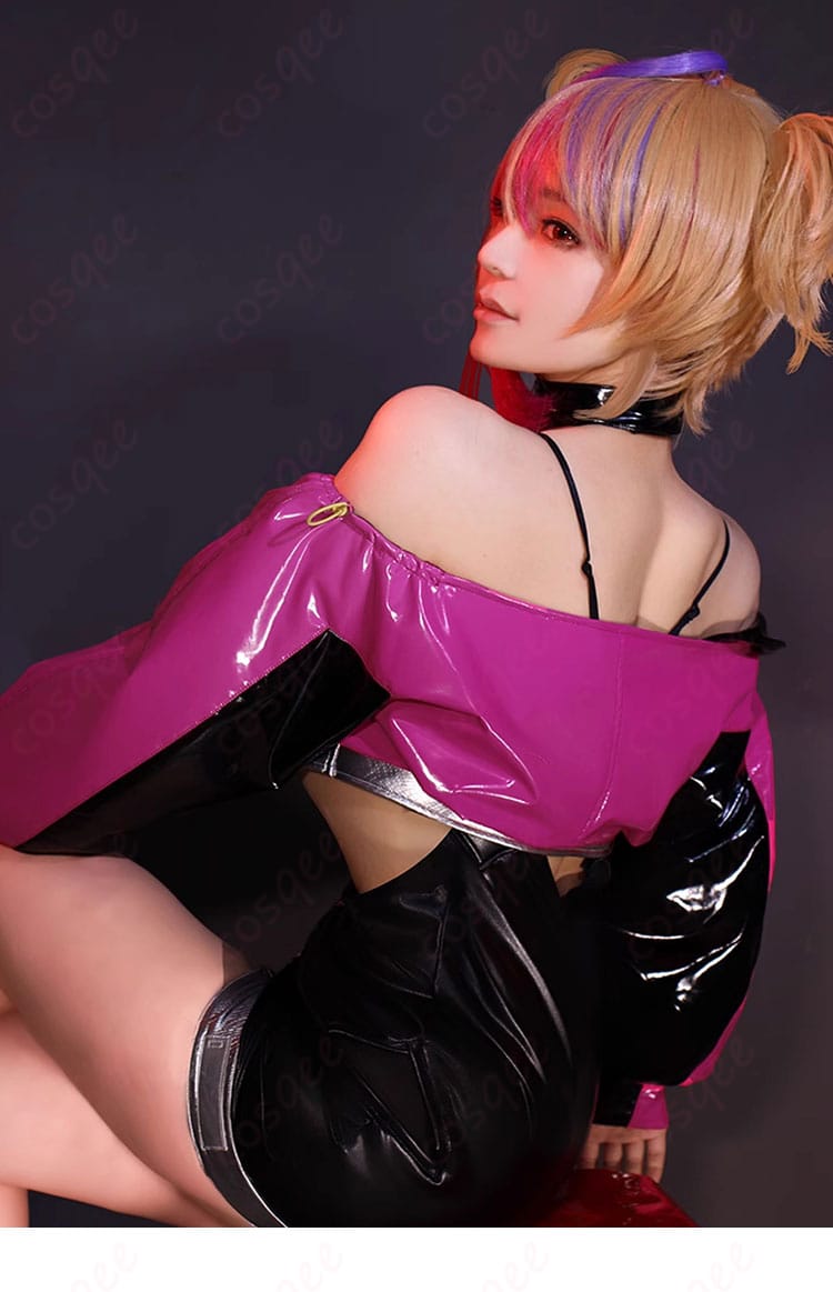 無期迷途 ニノ コスプレ衣装 背面のディテール。背中部分のデザインと装飾を確認。