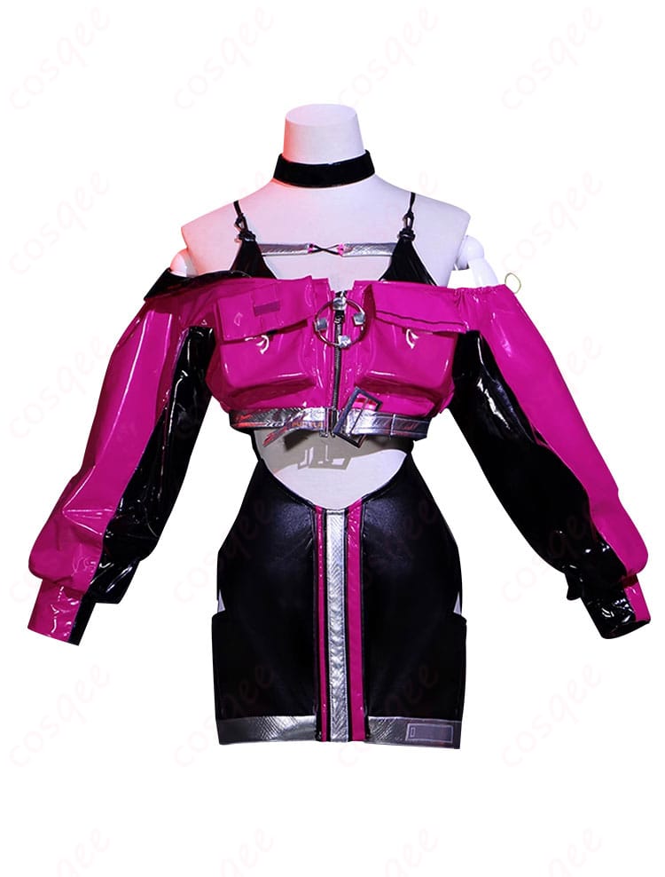 無期迷途 ニノ コスプレ衣装 正面の写真。高い再現度の衣装で、リアルにキャラクターを再現。