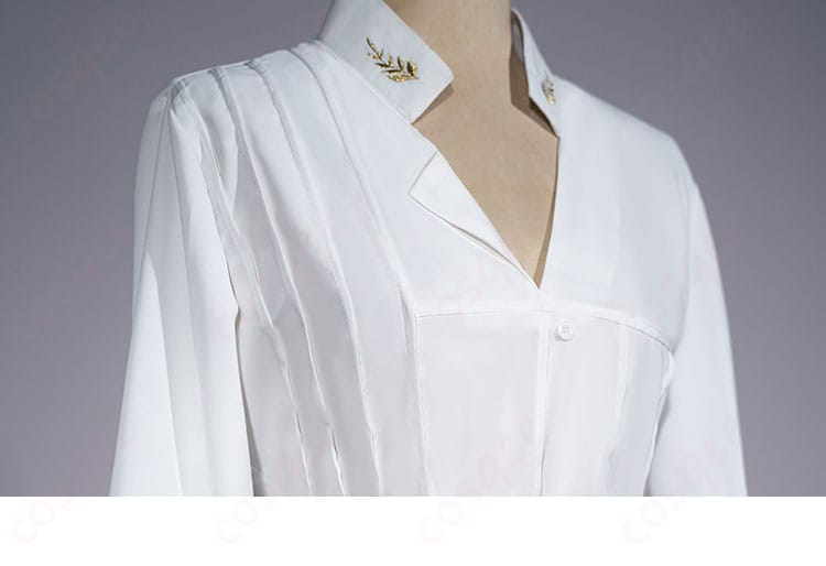 ホムラ コスプレ衣装の白い衬衫の詳細。細かい刺繍と高品質な素材。