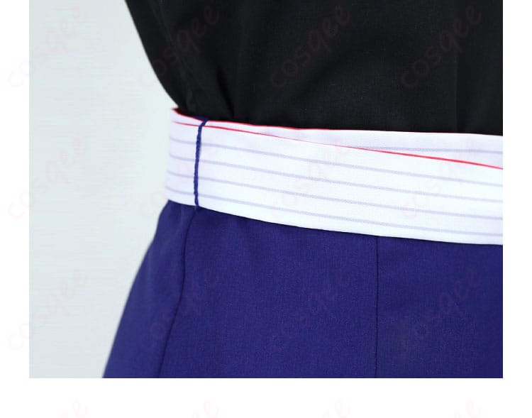 黒見セリカのコスプレ衣装の腰部に結ばれた帯。美しいデザインが特徴的です。