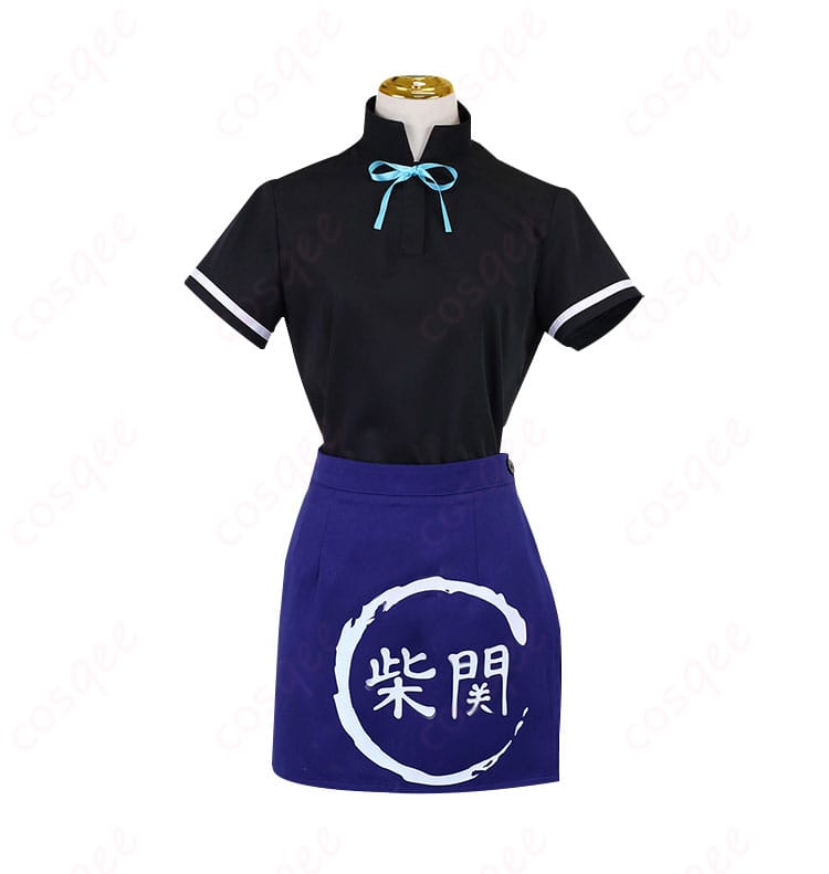 黒見セリカの制服の前面ディテール。蝶結びのリボンと刺繍のデザイン。