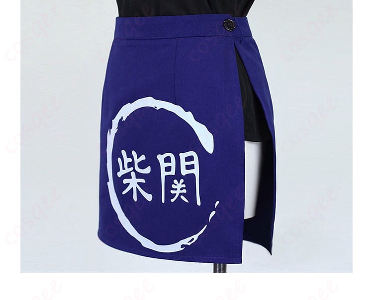 黒見セリカのコスプレ衣装のスカートの裾部分の装飾ディテール。