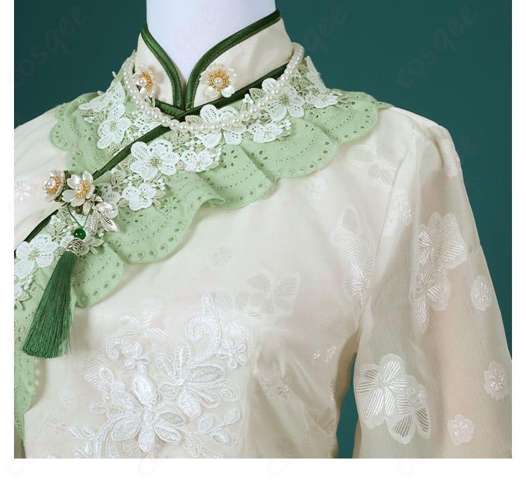 衣襟の装飾 詳細 庭師(エマ・ウッズ) コスプレ衣装