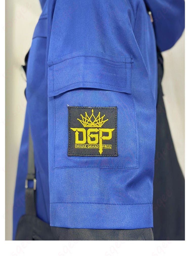 肩袖装飾の詳細画像。肩部分のデザインや装飾が鮮明に見える。