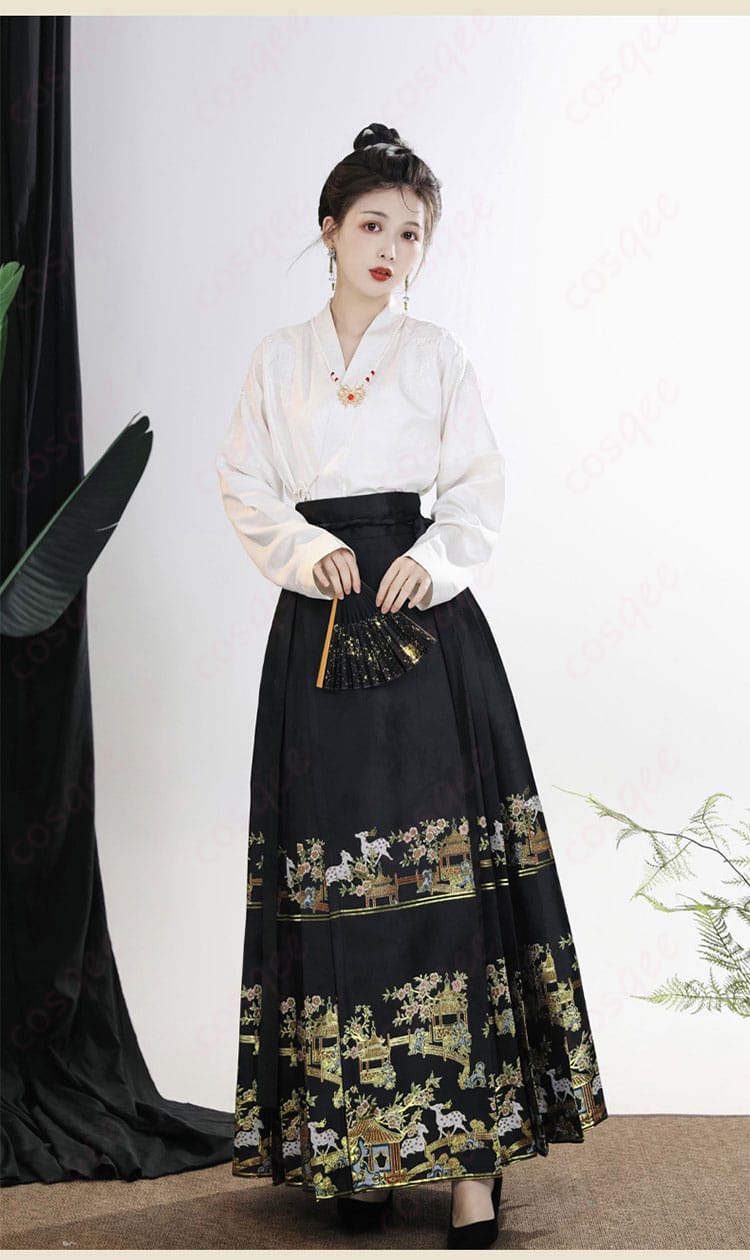 中華風コスプレ衣装の正面ディテール。高品質な素材を使用した衣装。