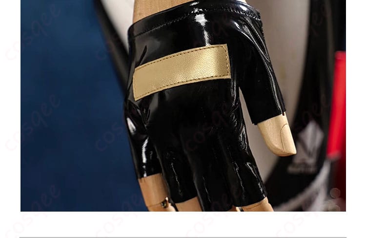 レッドフード コスプレ衣装 手袋のディテール 細かい手袋のデザインがコスプレ衣装を引き立てます。