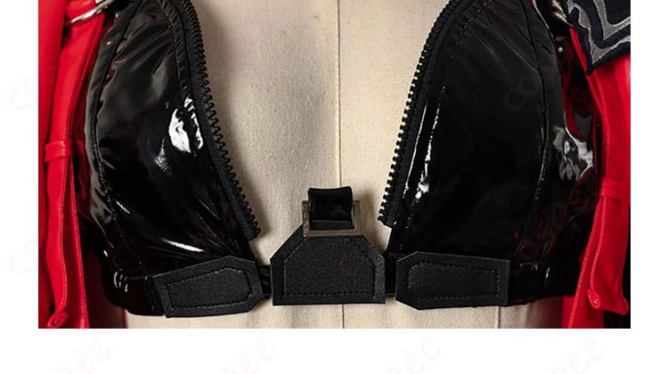 レッドフード コスプレ衣装 胸部装飾のディテール 役柄にぴったりのデザインが施されています。