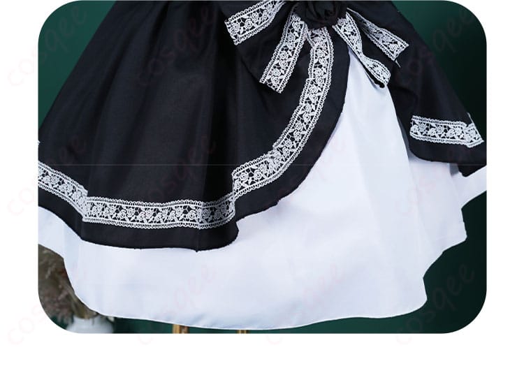 小鳥遊六花のコスプレ衣装のスカート部分の正面画像。華やかなデザインとディテールが見どころです。