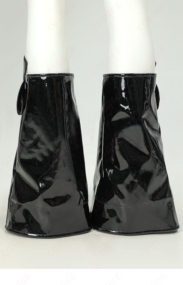 コスプレ衣装にぴったりの靴の背面。細部までこだわったデザイン。