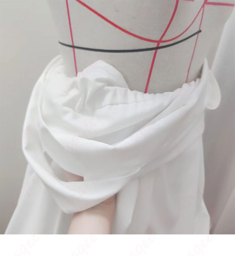 フリーレン コスプレ衣装 袖のディテール:エルフの魔法使いらしい、精緻なデザインの袖部分。