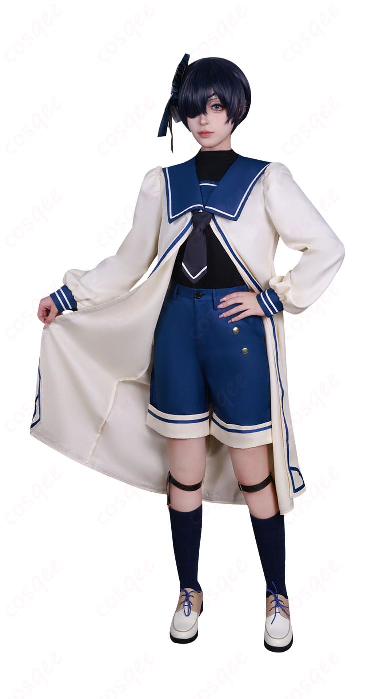 黒執事 シエル・ファントムハイヴ 伯爵 コスプレ衣装 服装の細かいディテール。刺繍やボタン、徽章が忠実に再現。