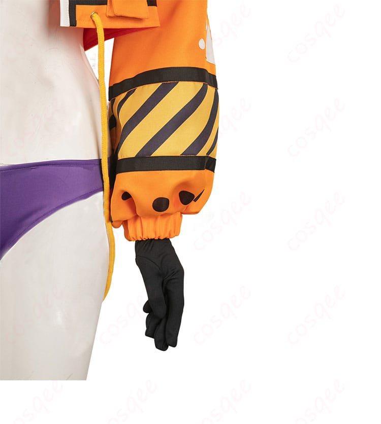 ONE PIECE PUNK-06 欲 コスプレ衣装 衣袖の装飾ディテール。細かい刺繍や装飾がキャラクターの魅力を引き立てます。