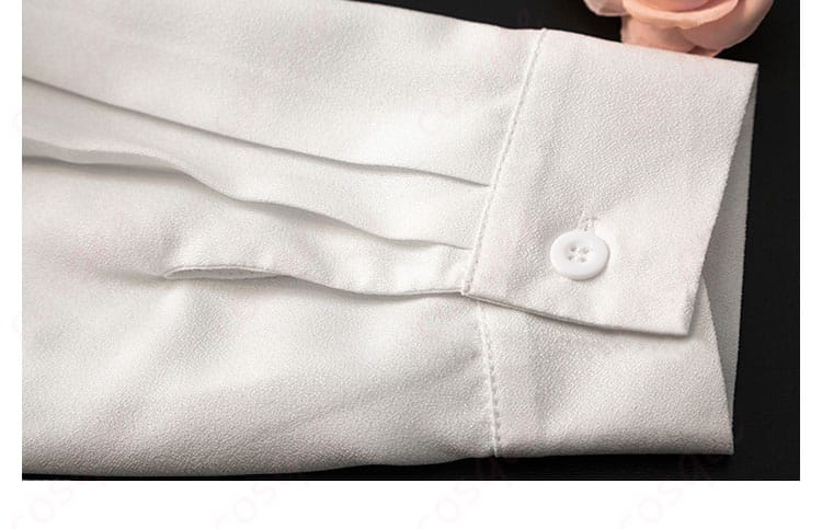 袖口の細部。ディテールにこだわった丁寧な作り。