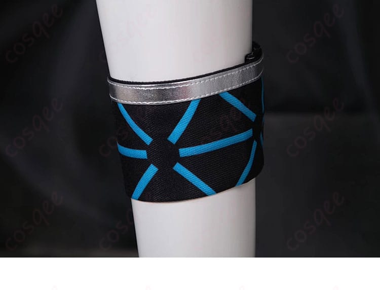 キララコスプレ衣装の手腕部分のアクセサリー。細部にまでこだわったディテールが魅力的。