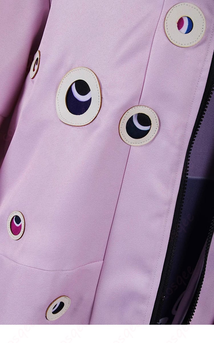 キララコスプレ衣装の外套部分の装飾細部。キャラクターの雰囲気を大切にしたディテール。