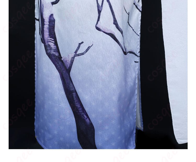 衣擺部分の装飾ディテール。美しいデザインで優雅さを表現。