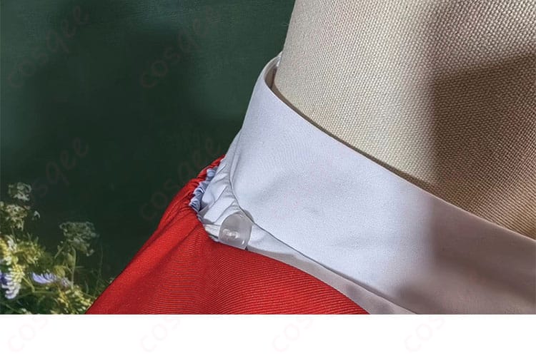 背面衣领细节图 - 眠れる森の美女 王子様 衣装の背面襟のデザイン詳細